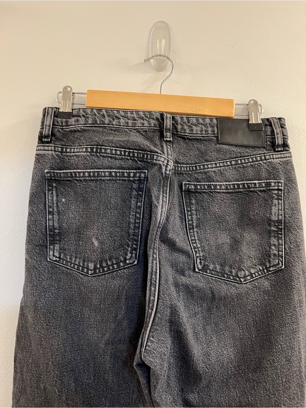 88. Zara High Rise Mom Fit Black Jeans - Picture 7 of 13